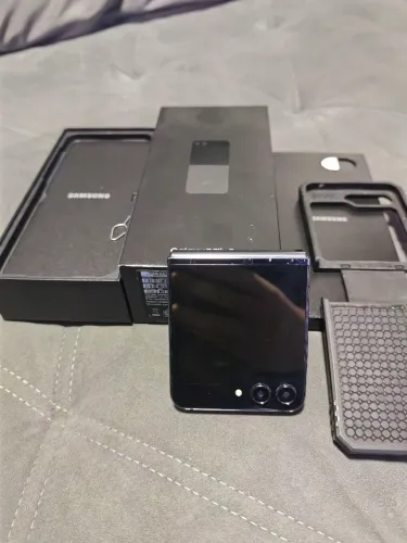 Galaxy Z flip 5