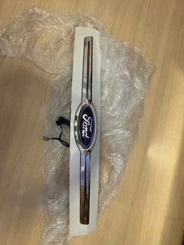Moldura tampa traseira Ford Edge 2011/2014