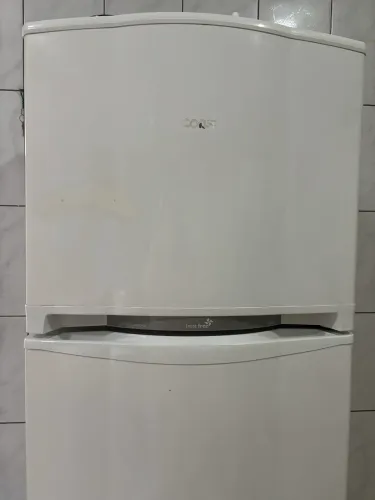 Geladeira 220w