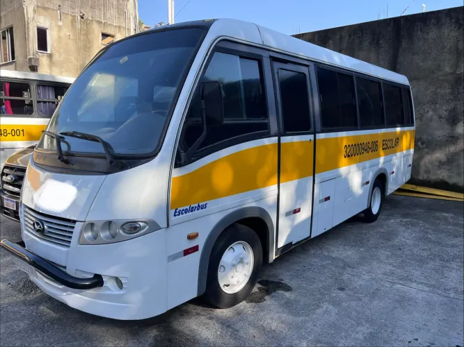 Micro ônibus Volare V8