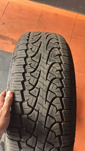 04 Pneus Pirelli 255/65 R18