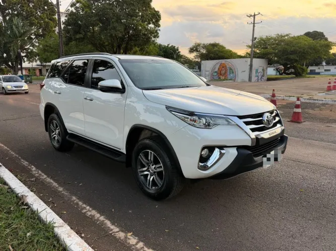 Toyota Hilux SW4 SRV 4X2 2.7 Flex 16V Aut. 2019