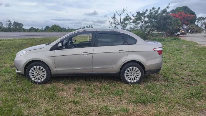 Fiat Grand Siena Essence 1.6 Flex 16V 2015