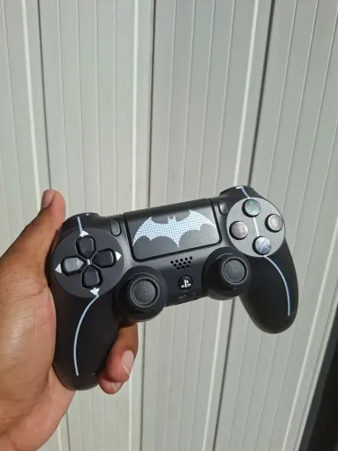 Controle de ps4 Bluetooth edição BATMAN novo na caixa