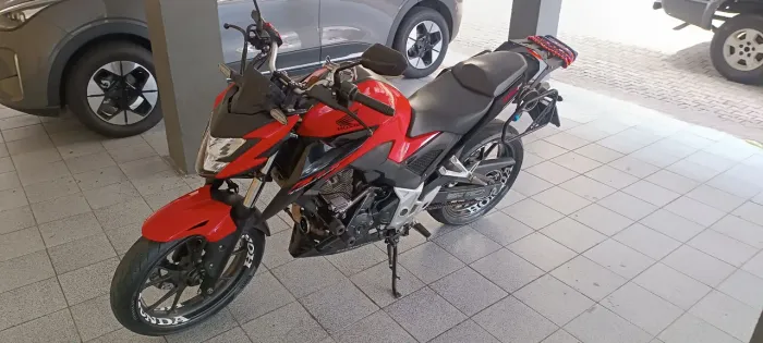 Honda Twister CB 300f 2024