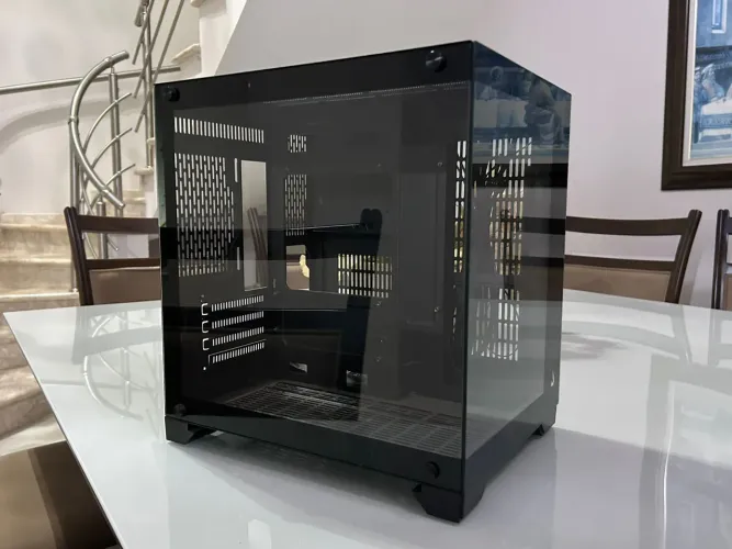 Gabinete Mini Tower Rise Mode