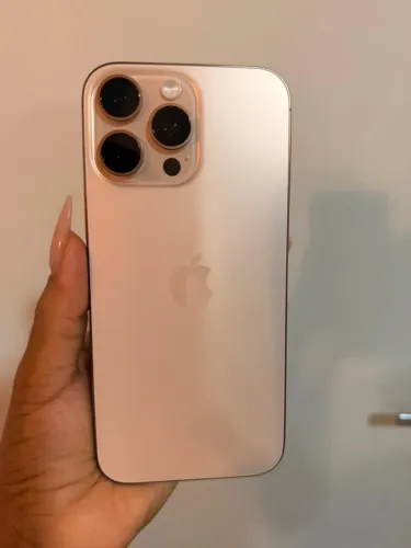 iPhone 16 Pro Max 256gb (Bateria 93%)