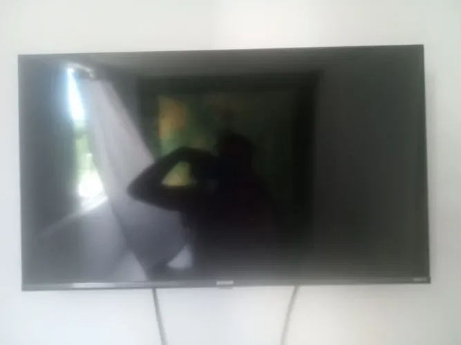 TV Semp 32"