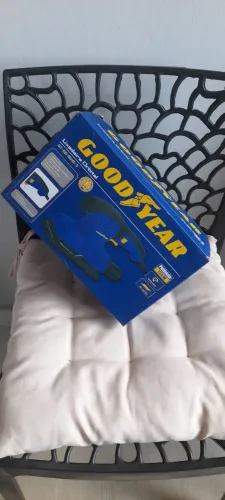 Lixadeira orbital Goodyear 127v nova