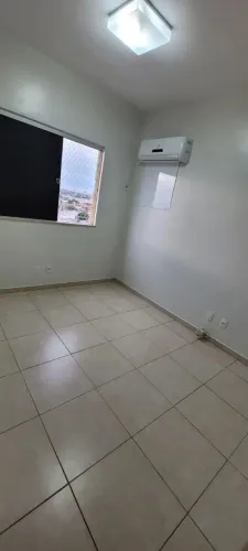 Vendo um Apartamento no Condomínio Brisas do Madeira
