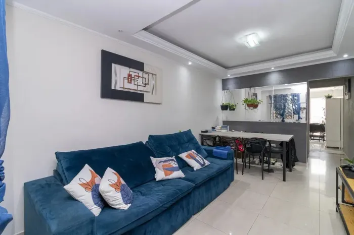 Casa para venda em Vila Ré com 2 quartos, sendo 1 suíte, 126m²