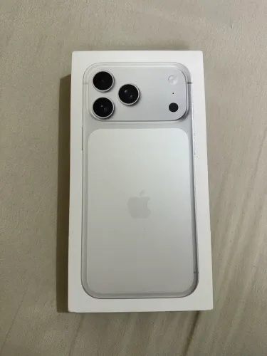 Caixa IPhone 17 Pro Max Silver 