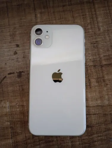 iPhone 11, 128 gb 83% vida da bateria