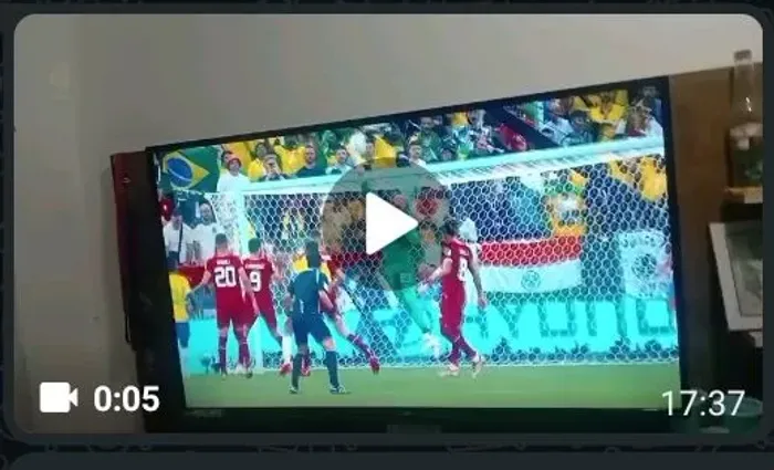 Vende- se tv 43 semi nova em perfeito estado de conservação.