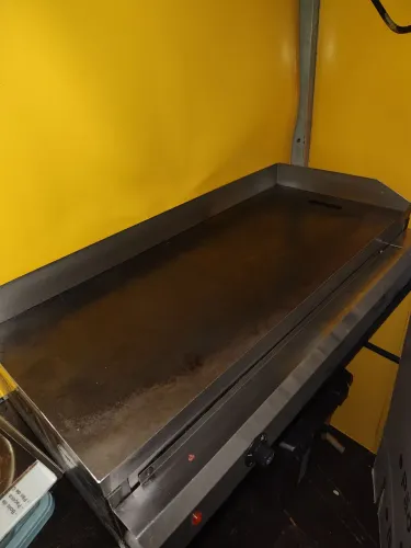 Vende-se chapa elétrica 220 v