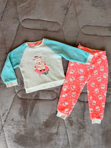 Pijama em plush 3 anos
