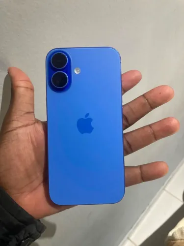 iPhone 16