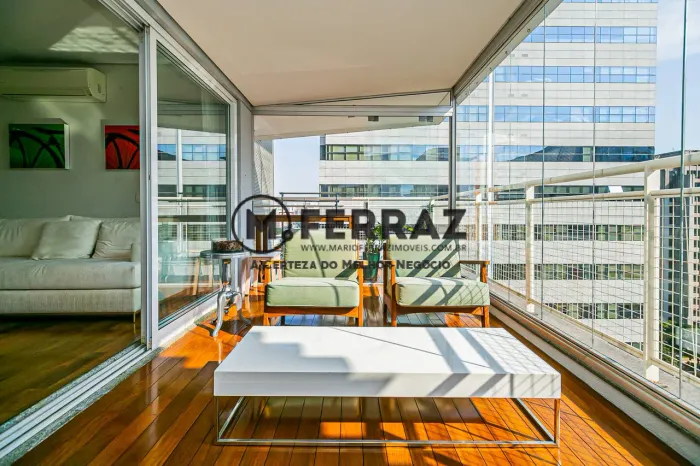 Apartamento mobiliado no Itaim bibi - Condomínio Arte Arquitetura
