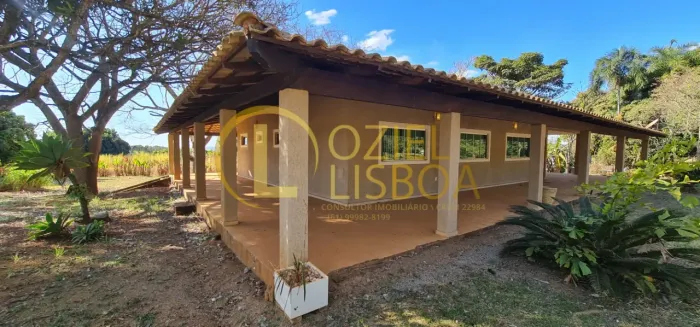VENDO CHÁCARA 20.000m² INCRA 09 COM PISCINA CHURRASQUEIRA 2 CASAS GRANDES NA LAJE 500m DO 