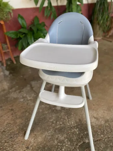 Cadeira de alimentação + babador Buba silicone 