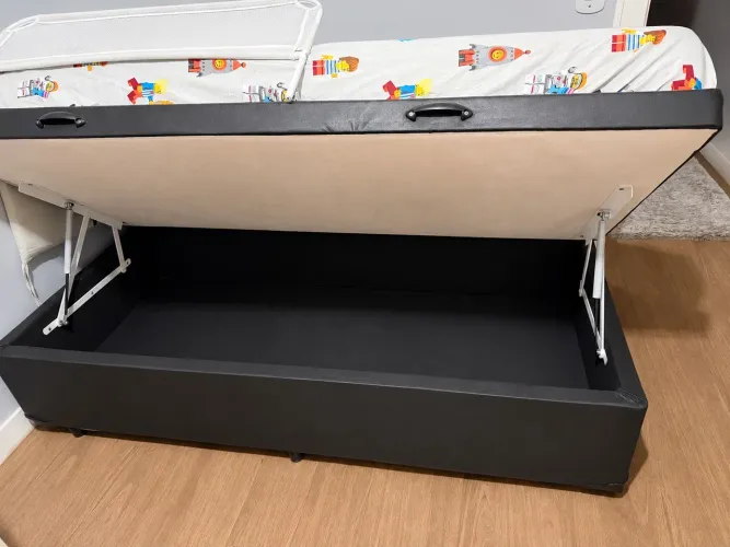 Cama box