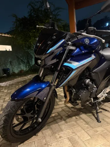 Moto Fazer 250 Yamaha Azul