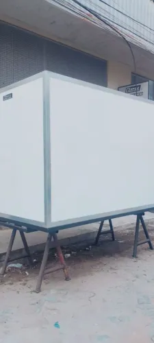 Vendo esse baú novo para BONGO OU HR * wattsap