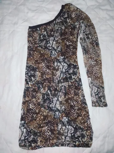 Vestido de uma manga só, de balada - outono - 38 M