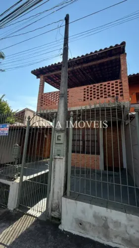 Casa para aluguel com 100 metros quadrados com 3 quartos em Jardim Belvedere - Volta Redon