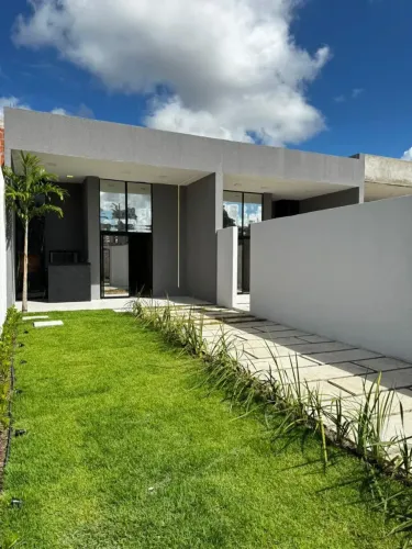 CASA EM RUA FECHADA BEM LOCALIZADA NO EUSEBIO POR 450 MIL