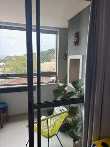 Porta de Correr em Alumínio Preto com Vidro Temperado - Excelente Estado