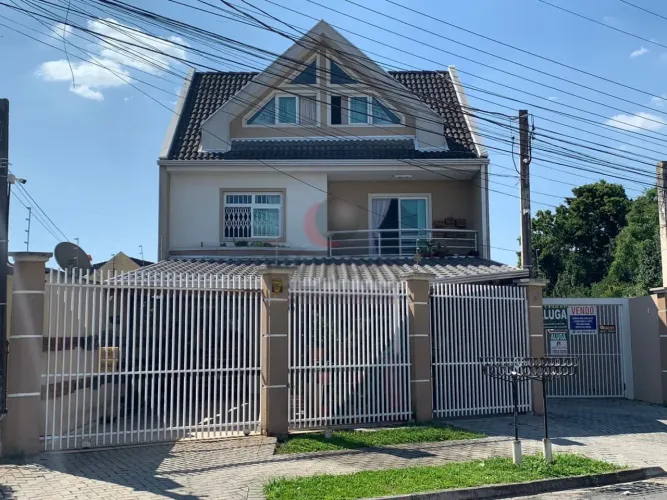 SOBRADO TRIPLEX AMPLO | TRÊS DORMITÓRIOS | UBERABA