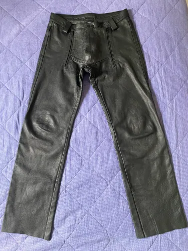 Calça em couro masculina - importada 