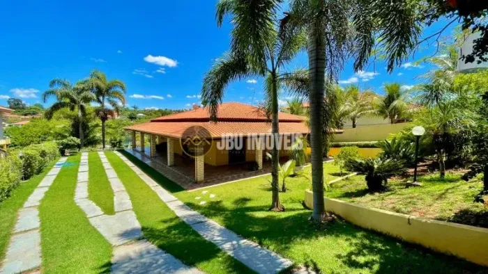 Chácara com 3 dormitórios à venda, 350m² por R$ 1.850.000 - Condomínio Vitassay - Boituva/