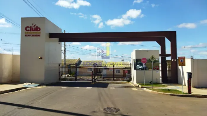 Casa de 3/4 em condomínio fechado no Bairro Candeias, Vitória da Conquista, BA