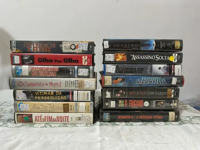 Lote Fitas VHS VideotecaFolha + Filmes