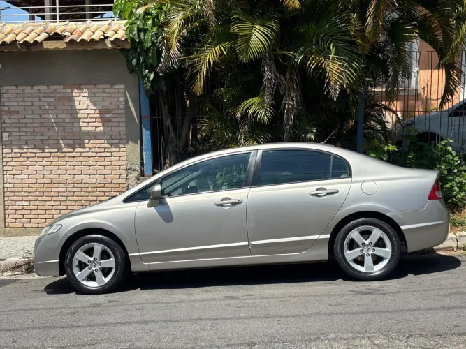 Honda Civic Sedan LXS 1.8/1.8 Flex 16V Mec. 4P 2009