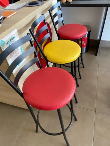 Vendo banquetas coloridas em Goiânia