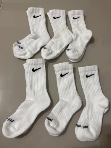 Meia infantil Nike dry Fit TAM P 23-27 