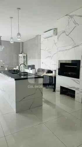 Casa de 4 dormitórios à venda no Abraão