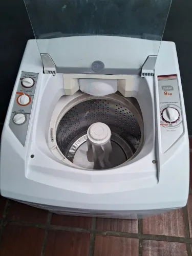 Máquina de Lavar roupas Brastemp 9kg