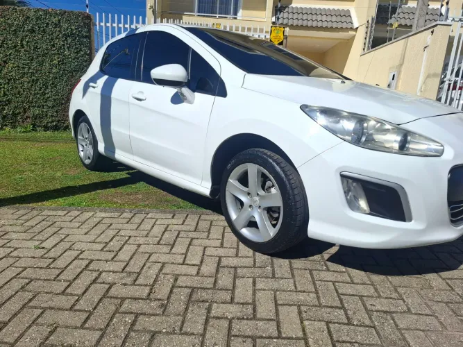 Peugeot 308 Allure 1.6 Flex 16V 5P Mec. 2013