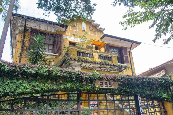 Casa comercial na Rua das Pitangueiras, 299 168 m²