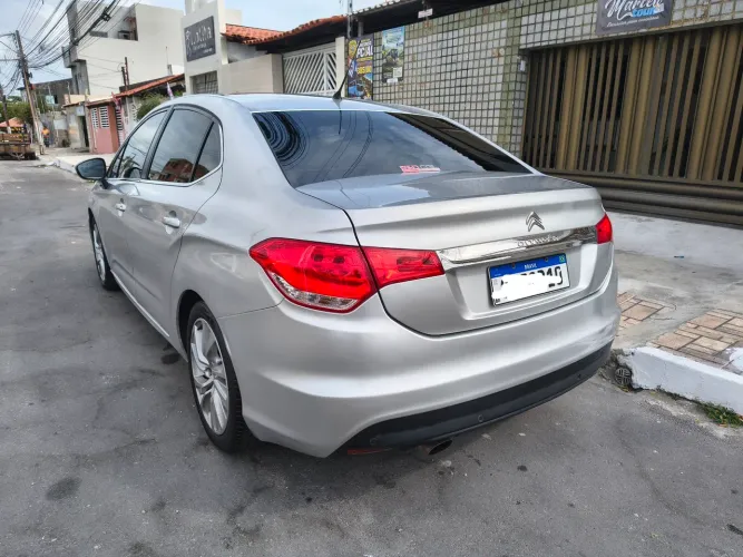 Citroen C4 Lounge Tendance 2.0 Flex 4P Mec. 2014