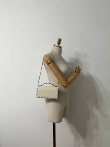 Bolsa de couro legítimo branco of white modelo italiano da Valentino Garavani