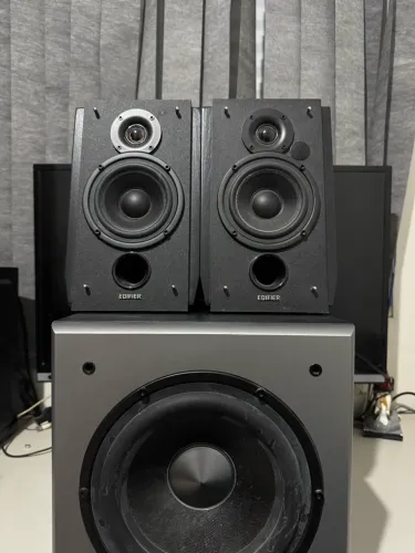 Kit Edifier R1700BT + Subwoofer T5 70W RMS