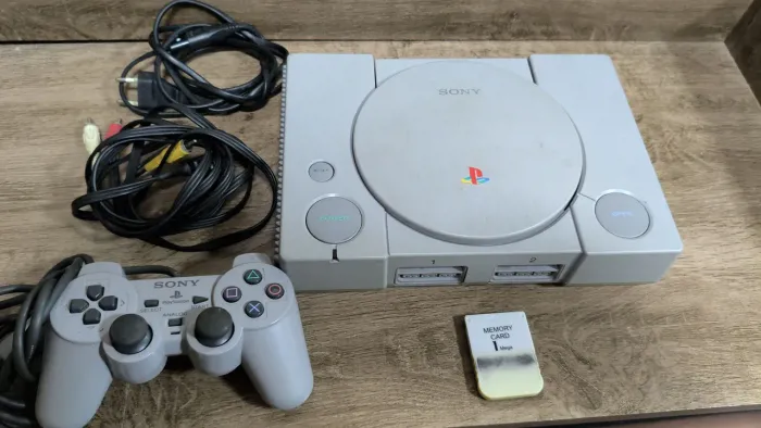 Ps1 fat lindão