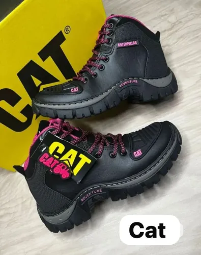 Bota CAT 