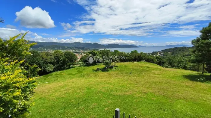 Terreno Exclusivo na Praia do Silveira com vista para Garopaba/SC