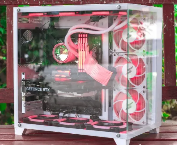 i9 14900K - 32GB - RTX 5070